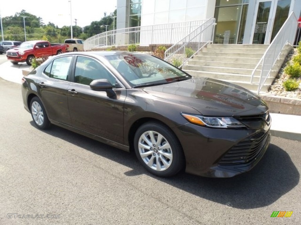 2018 Brownstone Toyota Camry Le 122479871 Gtcarlot Com