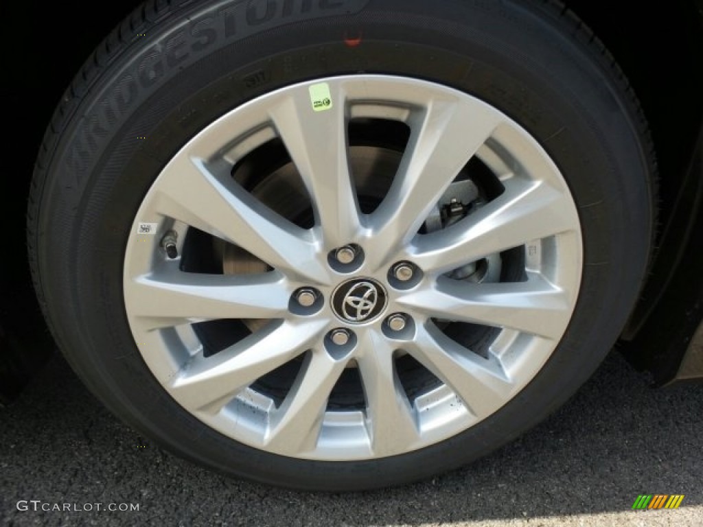 2018 Camry LE - Brownstone / Macadamia photo #4