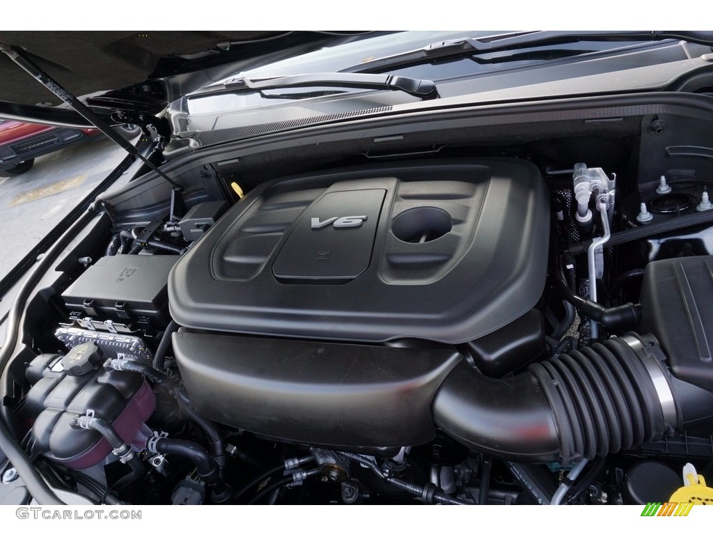 2018 Jeep Grand Cherokee Summit Engine Photos