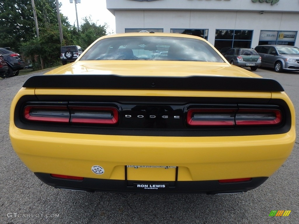 2018 Challenger R/T - Yellow Jacket / Black photo #7