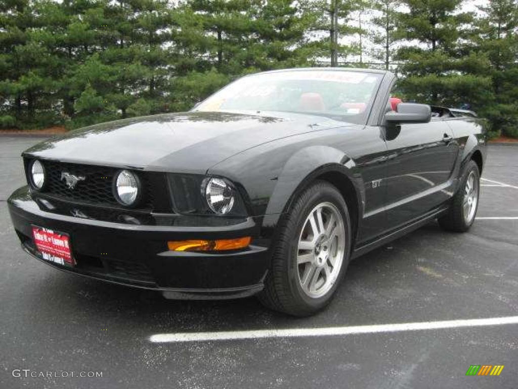 2006 Mustang GT Premium Convertible - Black / Red/Dark Charcoal photo #1