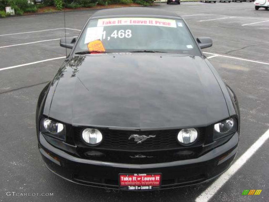 2006 Mustang GT Premium Convertible - Black / Red/Dark Charcoal photo #2