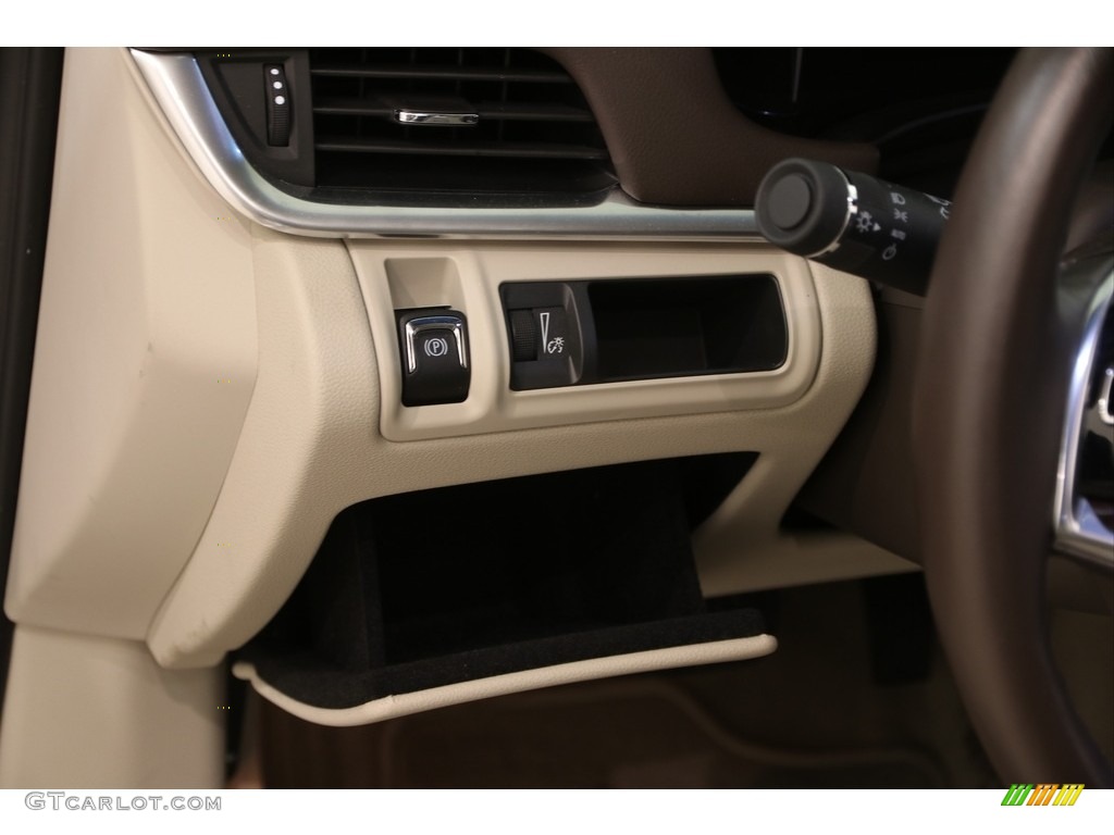 2017 XTS Luxury - Radiant Silver Metallic / Shale w/Cocoa Accents photo #6
