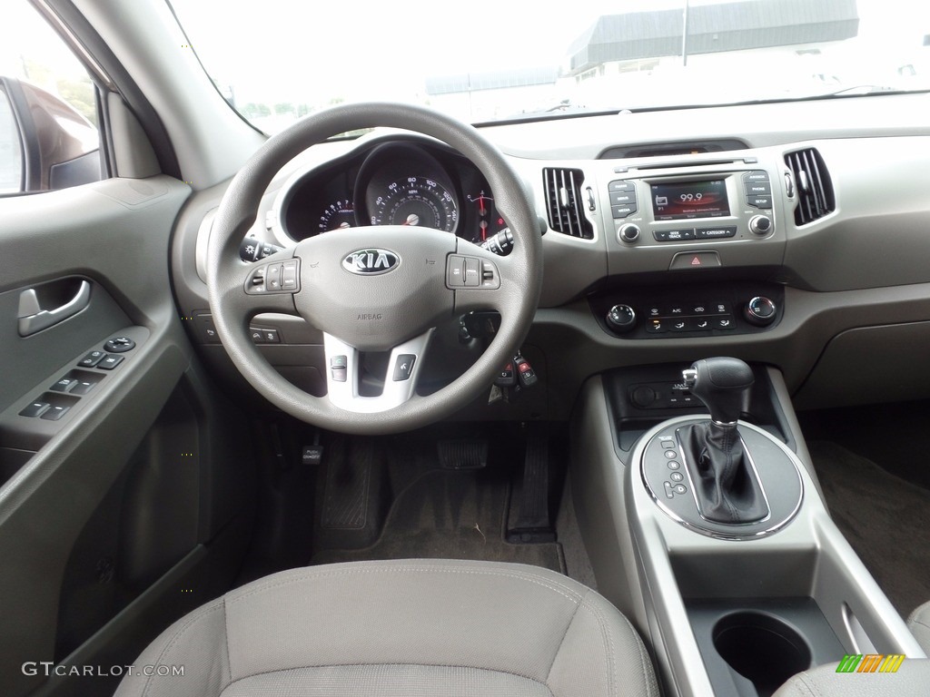 2013 Sportage LX - Sand Track / Alpine Gray photo #15