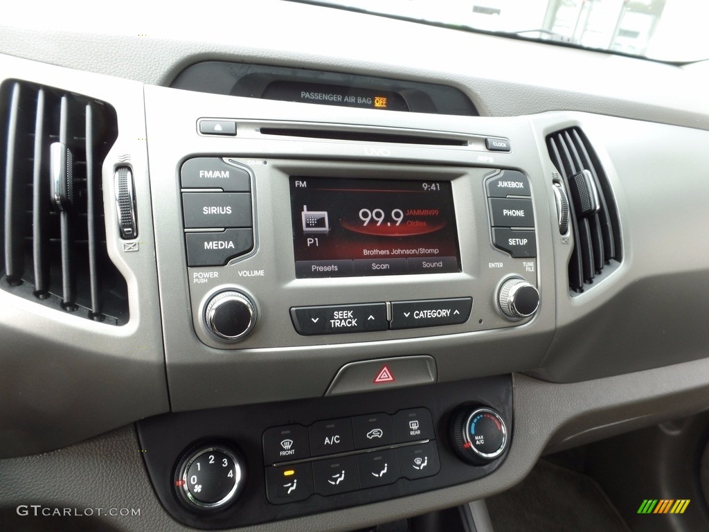 2013 Sportage LX - Sand Track / Alpine Gray photo #17