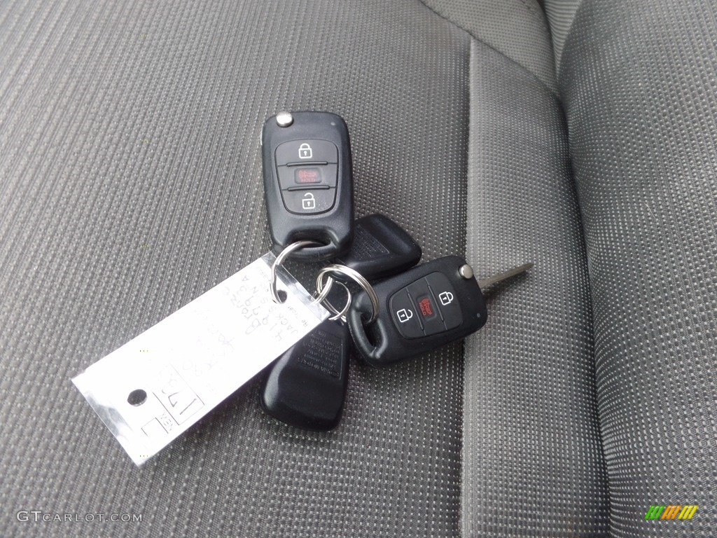 2013 Sportage LX - Sand Track / Alpine Gray photo #20