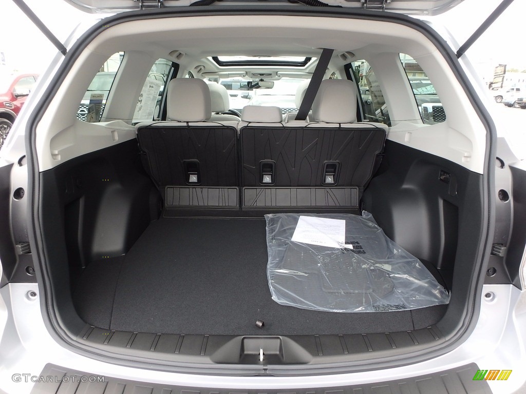2018 Subaru Forester 2.5i Premium Trunk Photo #122502710