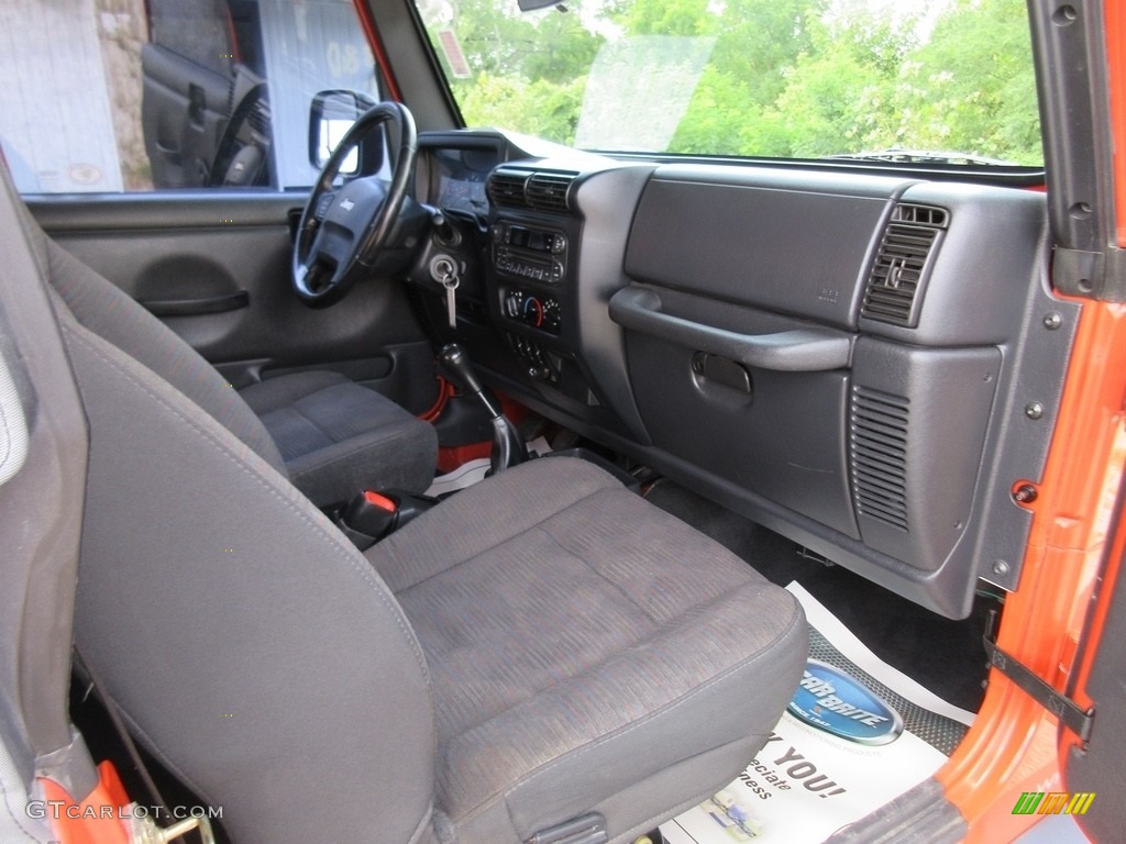 2005 Wrangler X 4x4 - Impact Orange / Dark Slate Gray photo #23