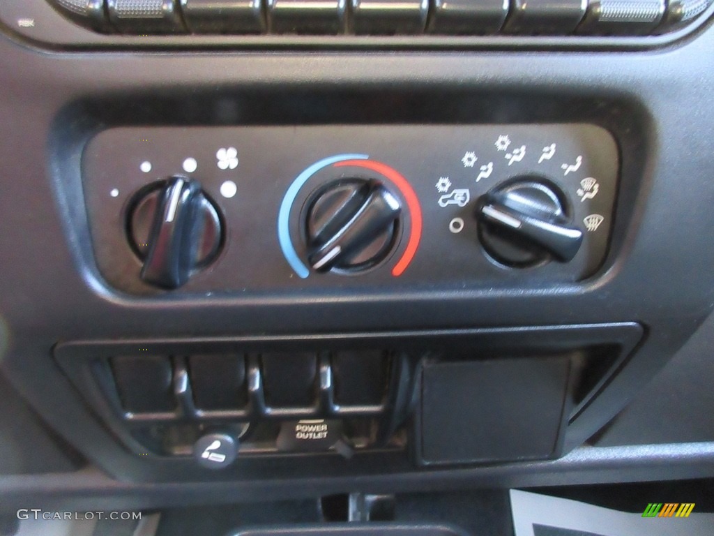 2005 Wrangler X 4x4 - Impact Orange / Dark Slate Gray photo #34