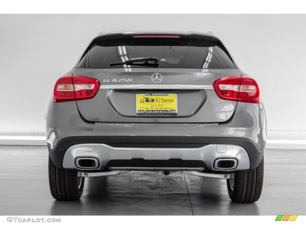 2018 GLA 250 - Mountain Grey Metallic / Crystal Grey photo #4