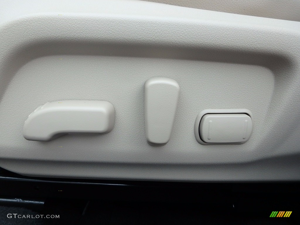 2018 Subaru Outback 2.5i Limited Controls Photo #122506802