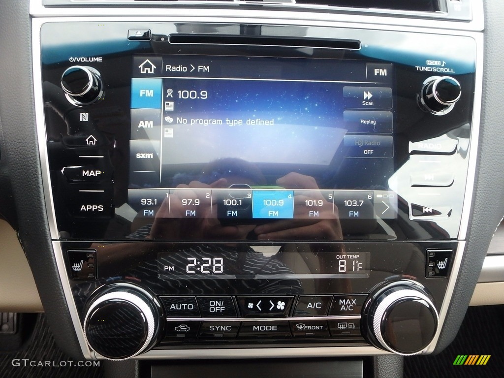 2018 Subaru Outback 2.5i Limited Controls Photos