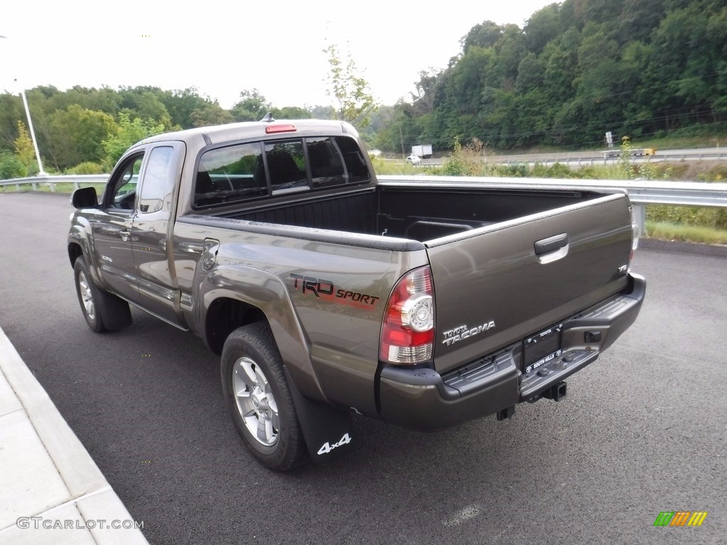 2015 Tacoma TRD Sport Access Cab 4x4 - Pyrite Mica / Graphite photo #8