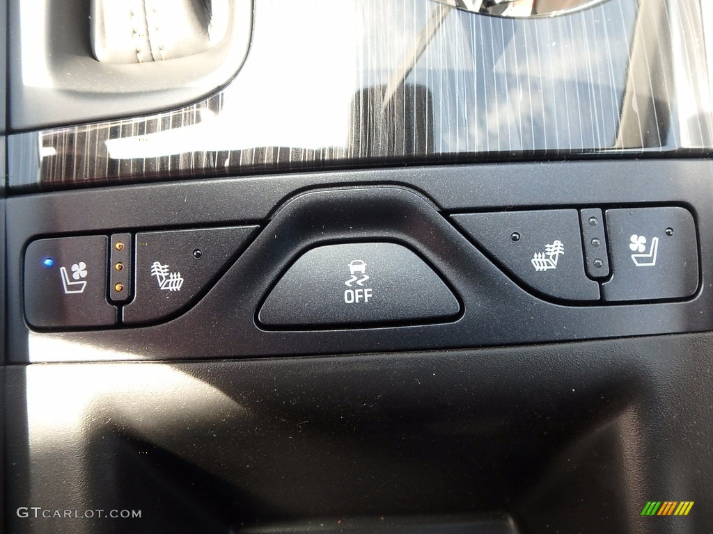 2018 Impala Premier - Silver Ice Metallic / Jet Black photo #19