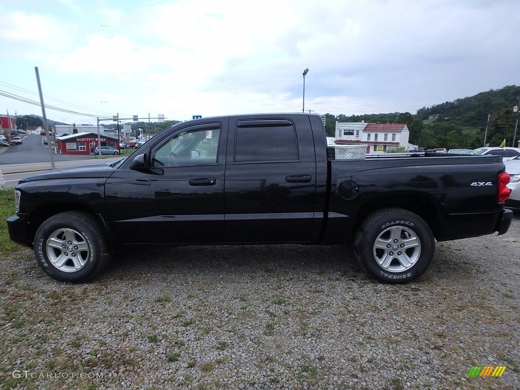 2011 Dakota Big Horn Crew Cab 4x4 - Brilliant Black Crystal Pearl / Dark Slate Gray/Medium Slate Gray photo #2