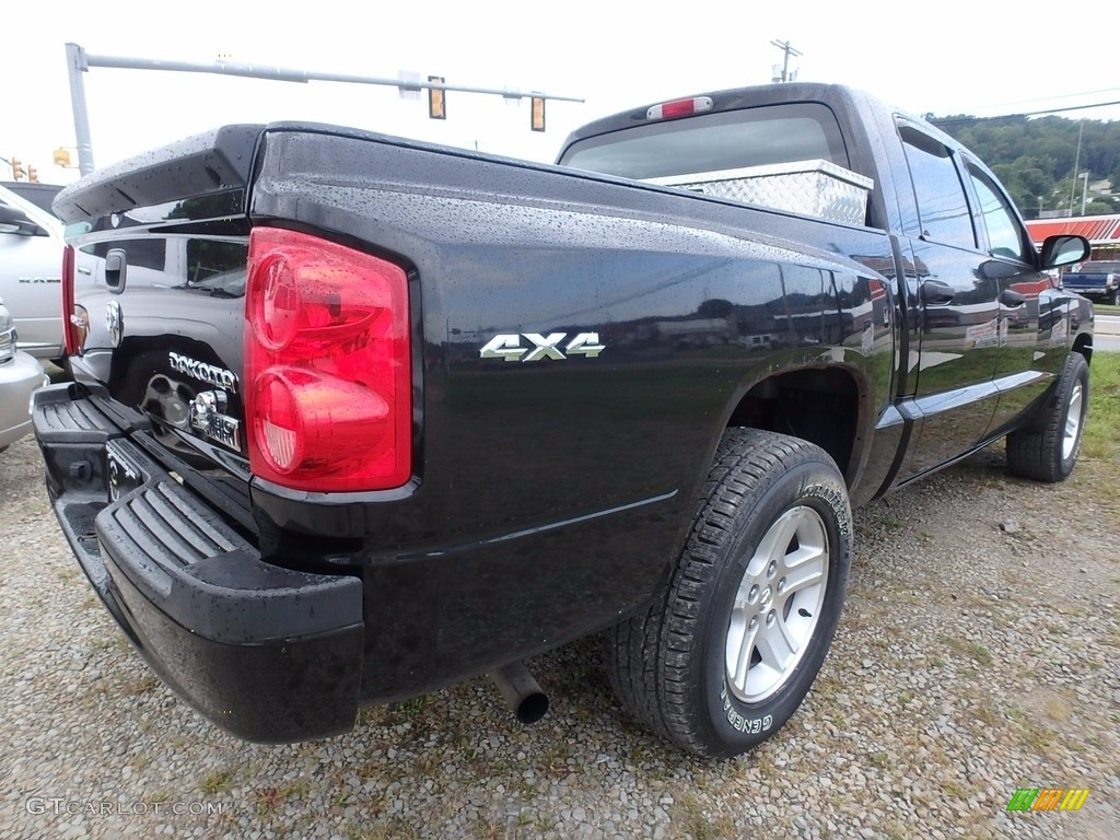2011 Dakota Big Horn Crew Cab 4x4 - Brilliant Black Crystal Pearl / Dark Slate Gray/Medium Slate Gray photo #6