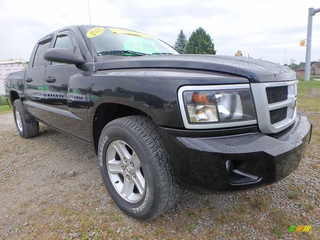 2011 Dakota Big Horn Crew Cab 4x4 - Brilliant Black Crystal Pearl / Dark Slate Gray/Medium Slate Gray photo #8