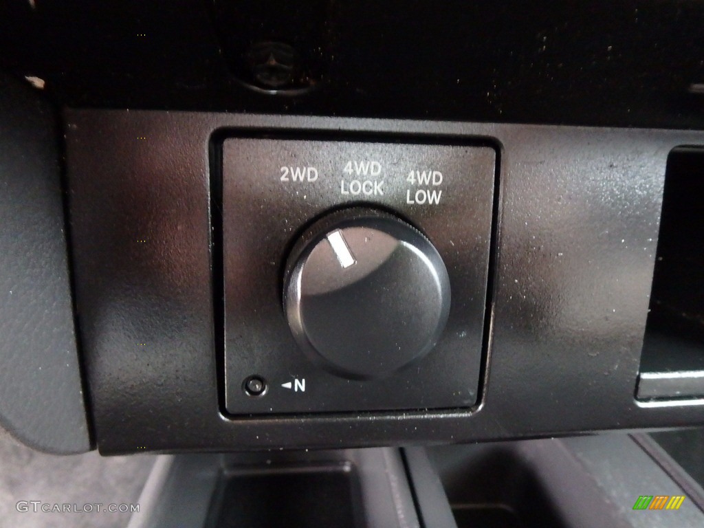 2011 Dakota Big Horn Crew Cab 4x4 - Brilliant Black Crystal Pearl / Dark Slate Gray/Medium Slate Gray photo #18