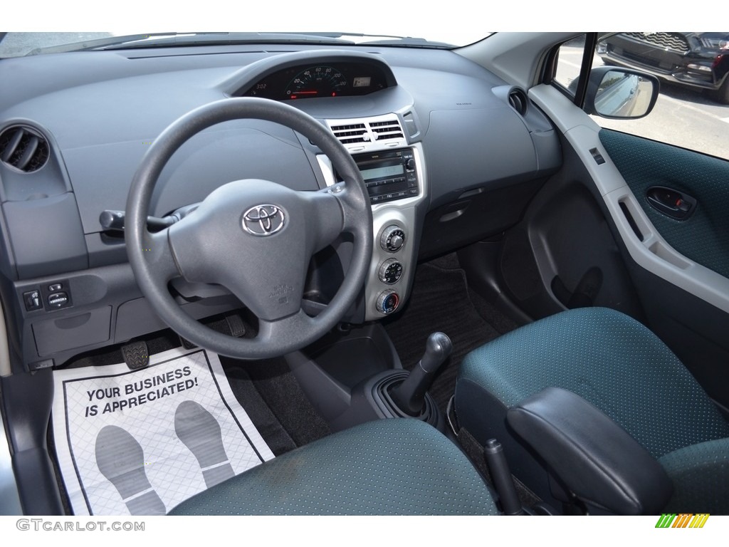 2007 Yaris 3 Door Liftback - Meteorite Metallic / Dark Charcoal photo #10