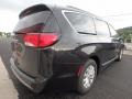 2017 Brilliant Black Crystal Pearl Chrysler Pacifica Touring L  photo #6