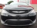 2017 Brilliant Black Crystal Pearl Chrysler Pacifica Touring L  photo #9