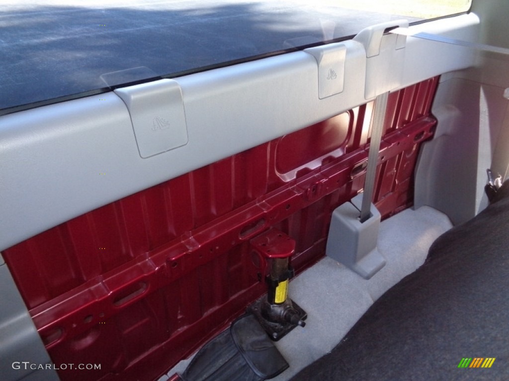 2006 Tacoma Regular Cab - Impulse Red Pearl / Graphite Gray photo #35