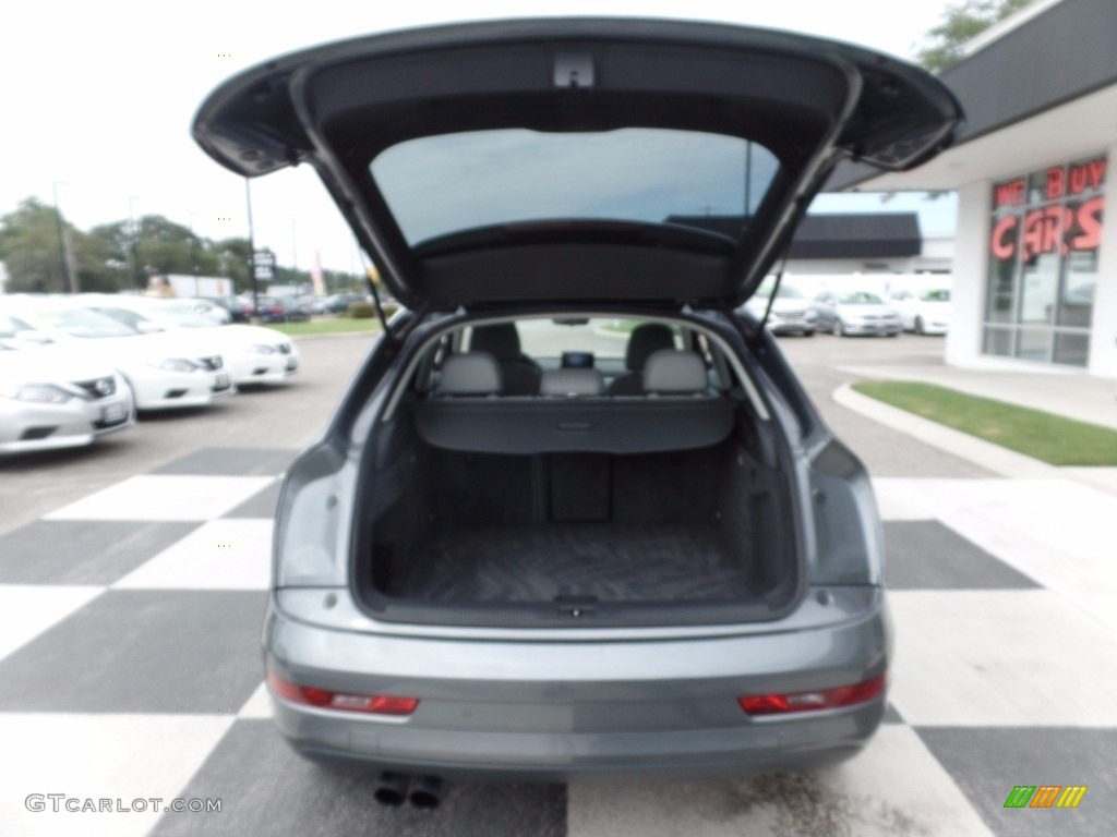 2017 Q3 2.0 TFSI Premium Plus - Monsoon Gray Metallic / Rock Gray photo #5