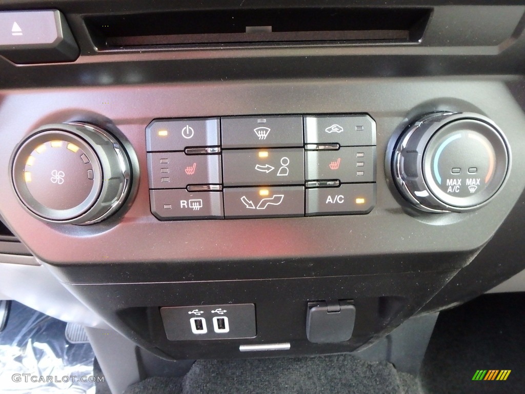 2018 Ford F150 XLT SuperCab 4x4 Controls Photo #122518094