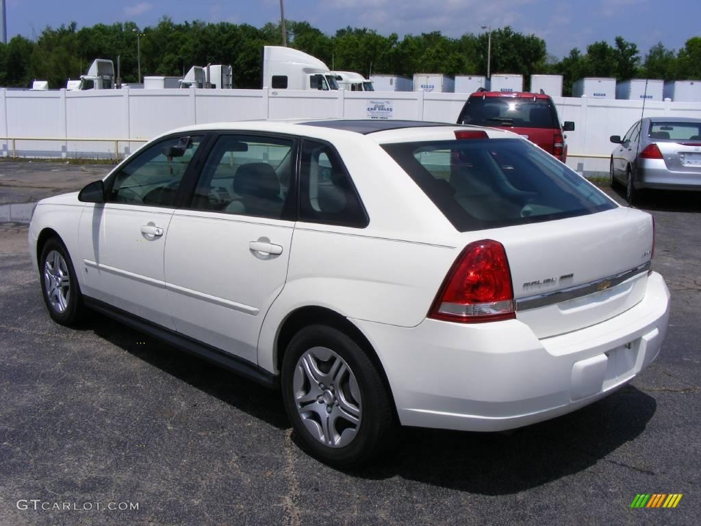 2007 Malibu Maxx LS Wagon - White / Titanium Gray photo #2