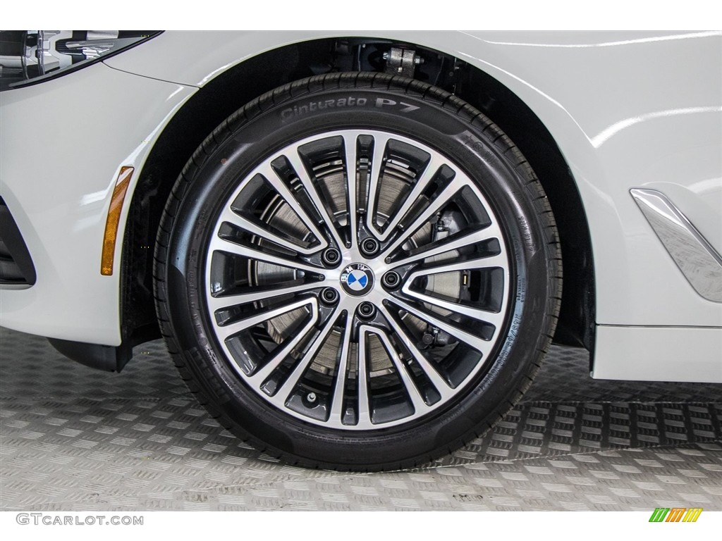 2017 5 Series 530i Sedan - Alpine White / Black photo #8