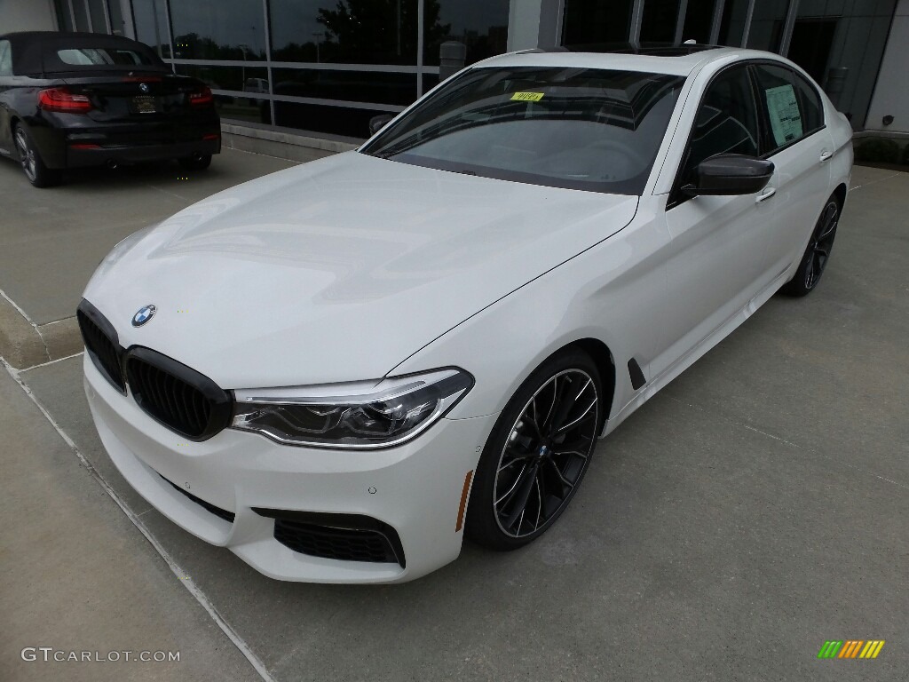 2017 5 Series 540i xDrive Sedan - Alpine White / Black photo #3