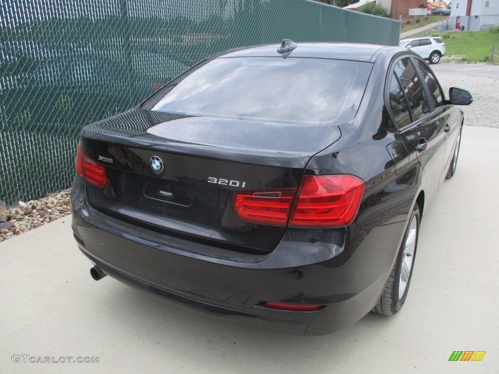 2013 3 Series 320i xDrive Sedan - Jet Black / Black photo #3