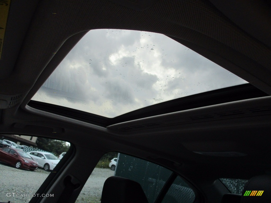 2013 3 Series 320i xDrive Sedan - Jet Black / Black photo #10
