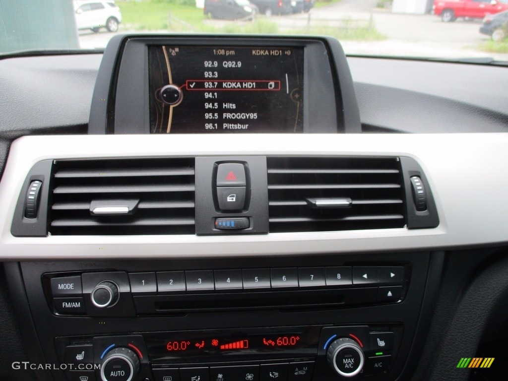 2013 3 Series 320i xDrive Sedan - Jet Black / Black photo #14