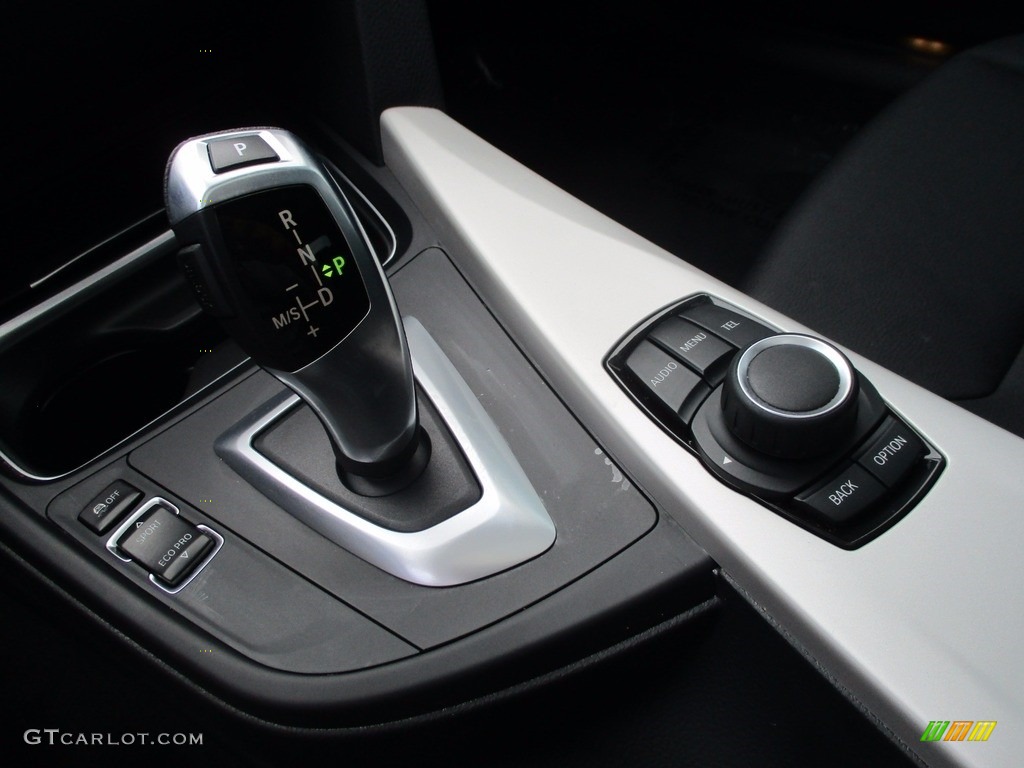 2013 3 Series 320i xDrive Sedan - Jet Black / Black photo #15
