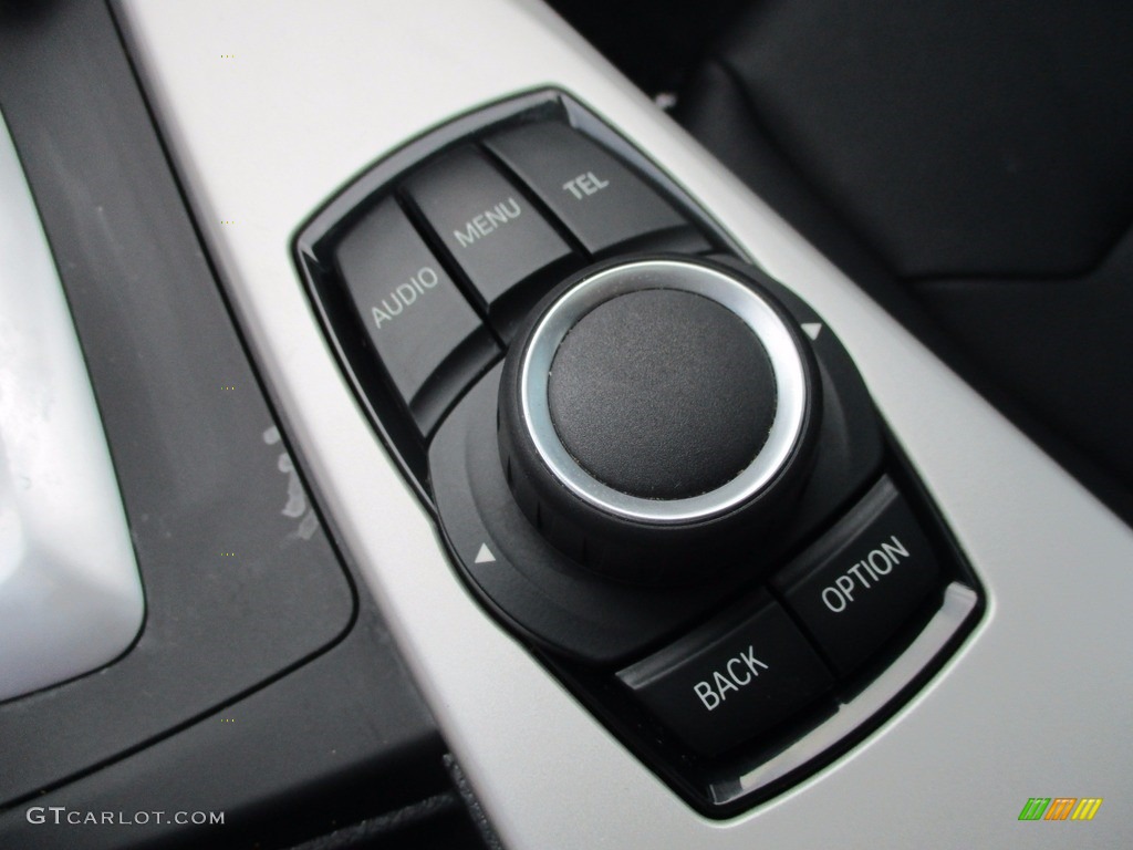 2013 3 Series 320i xDrive Sedan - Jet Black / Black photo #17