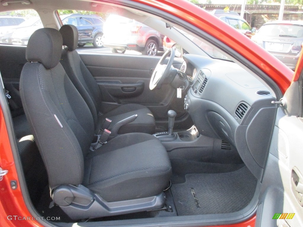 2009 Accent GS 3 Door - Tango Red / Black photo #16