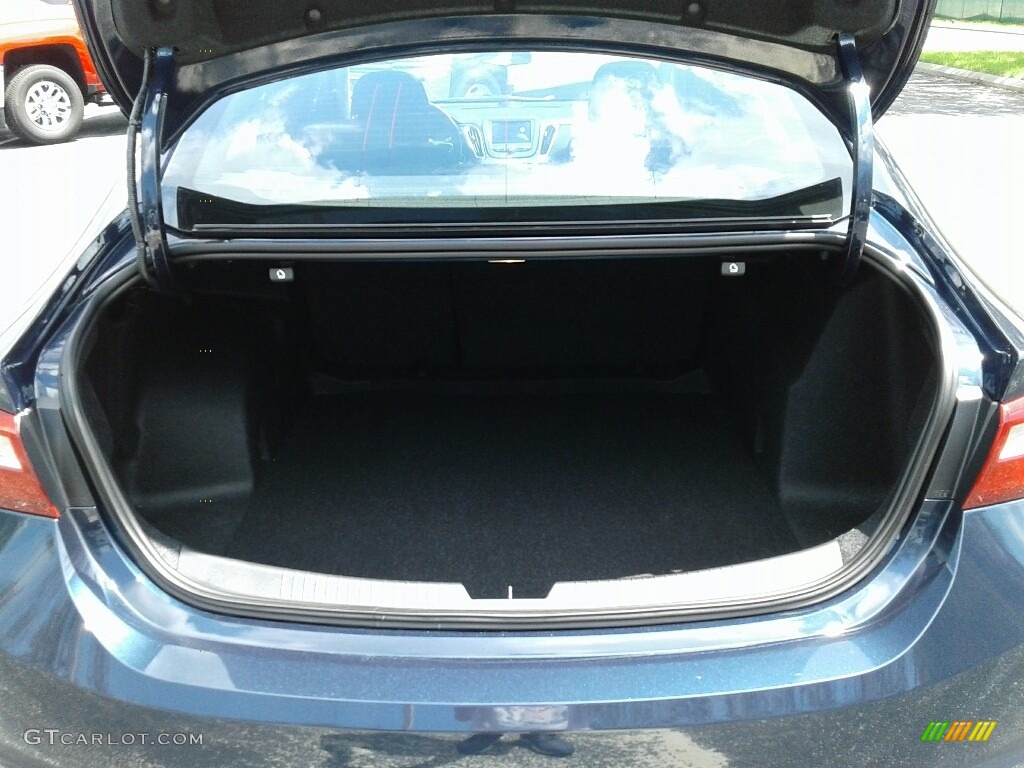 2018 Malibu LS - Blue Velvet Metallic / Jet Black photo #19