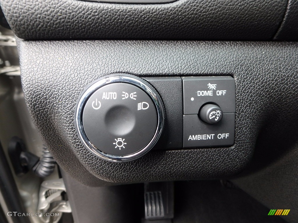 2017 Enclave Leather AWD - Sparkling Silver Metallic / Ebony/Ebony photo #24