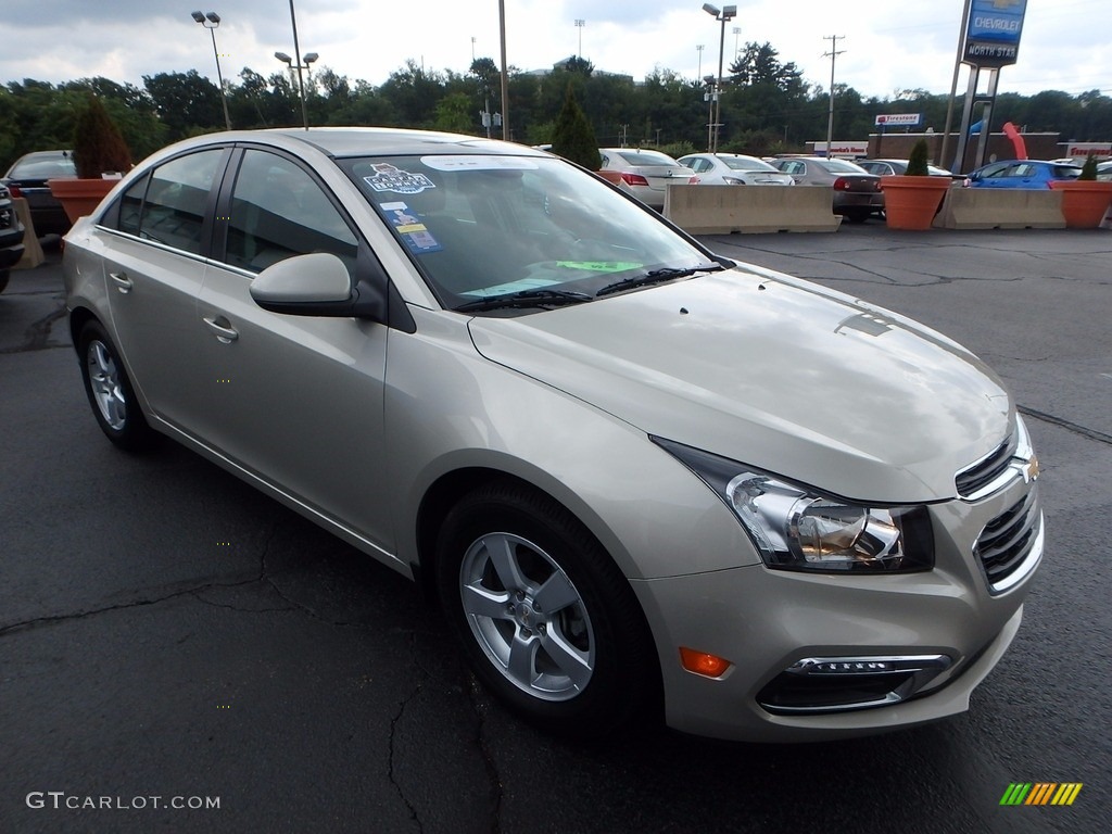 2016 Cruze Limited LT - Champagne Silver Metallic / Jet Black photo #11