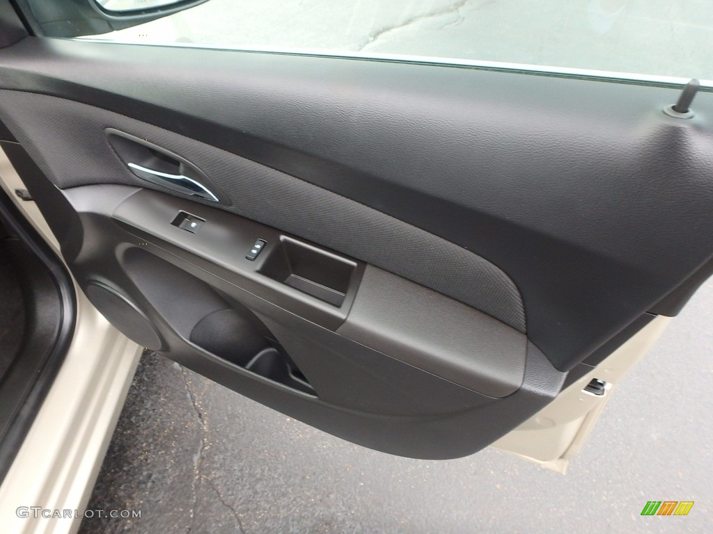 2016 Cruze Limited LT - Champagne Silver Metallic / Jet Black photo #17