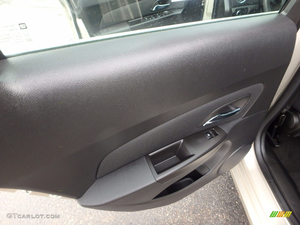 2016 Cruze Limited LT - Champagne Silver Metallic / Jet Black photo #23