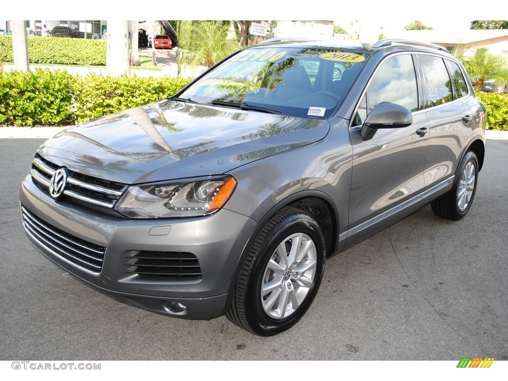 2013 Touareg VR6 FSI Sport 4XMotion - Canyon Gray Metallic / Black Anthracite photo #4