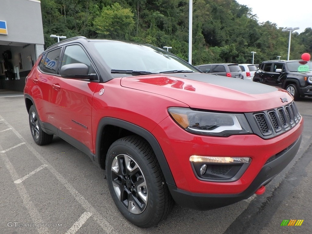 2018 Compass Trailhawk 4x4 - Redline Pearl / Black photo #7