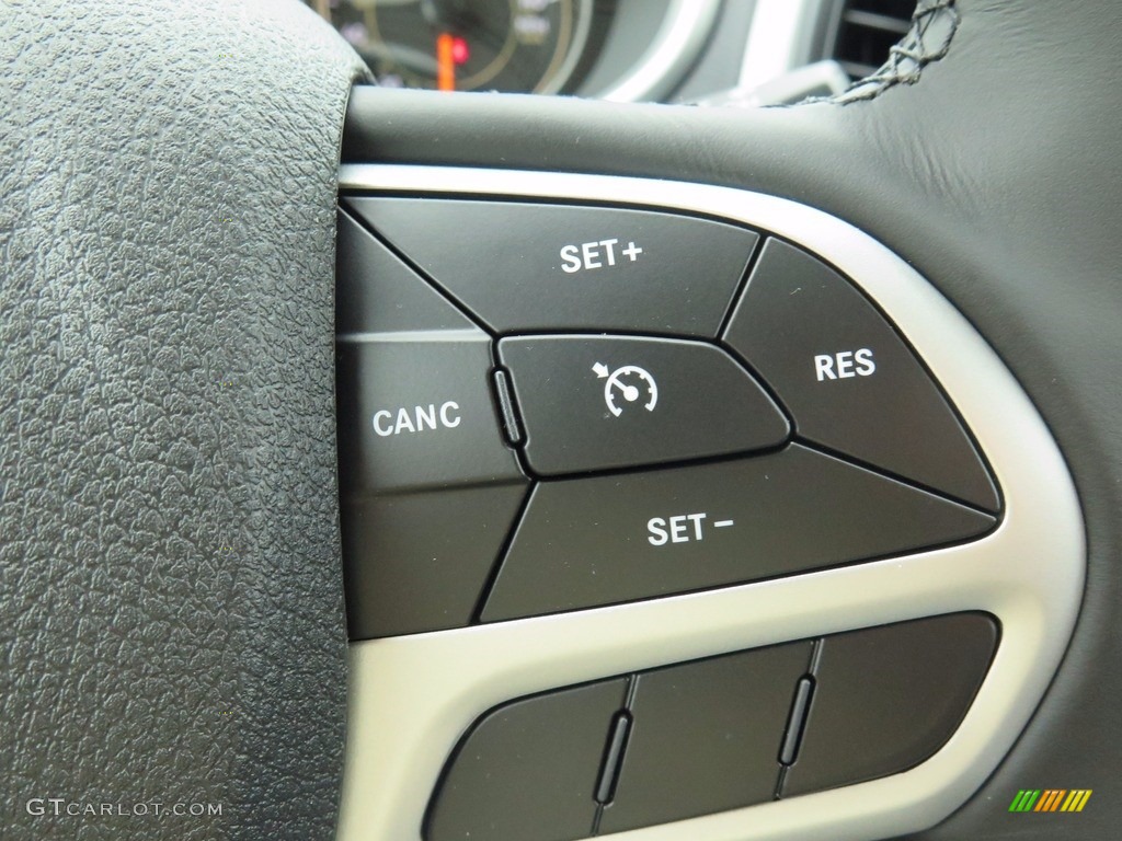 2018 Jeep Cherokee Trailhawk 4x4 Controls Photo #122544918