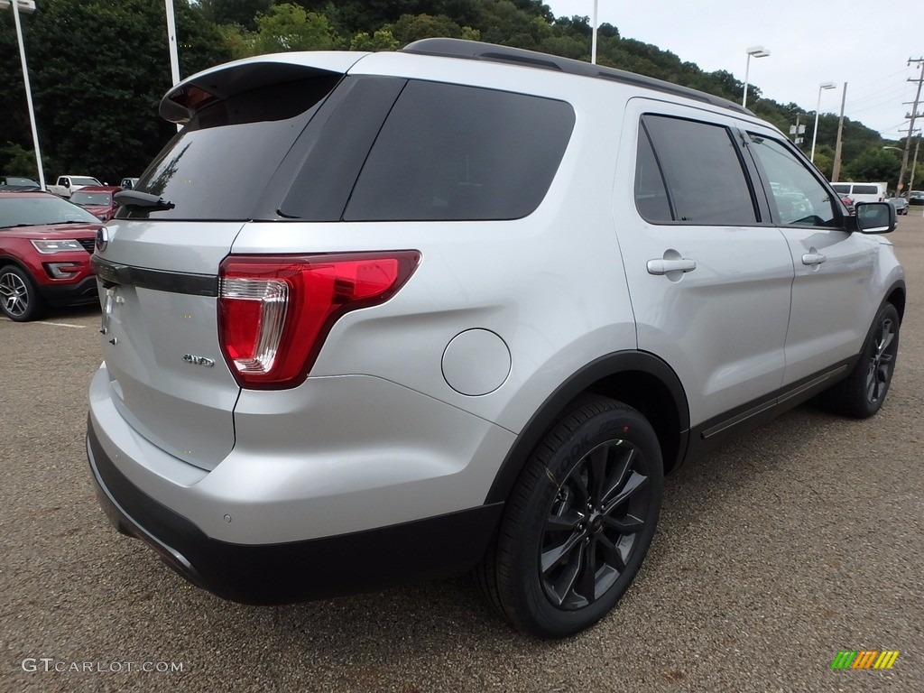 2017 Explorer XLT 4WD - Ingot Silver / Sport Appearance Dark Earth Gray photo #2