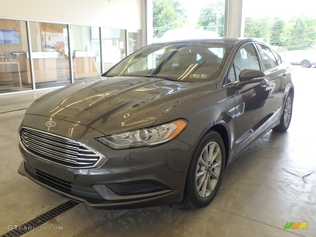 Magnetic 2017 Ford Fusion SE Exterior Photo #122548014