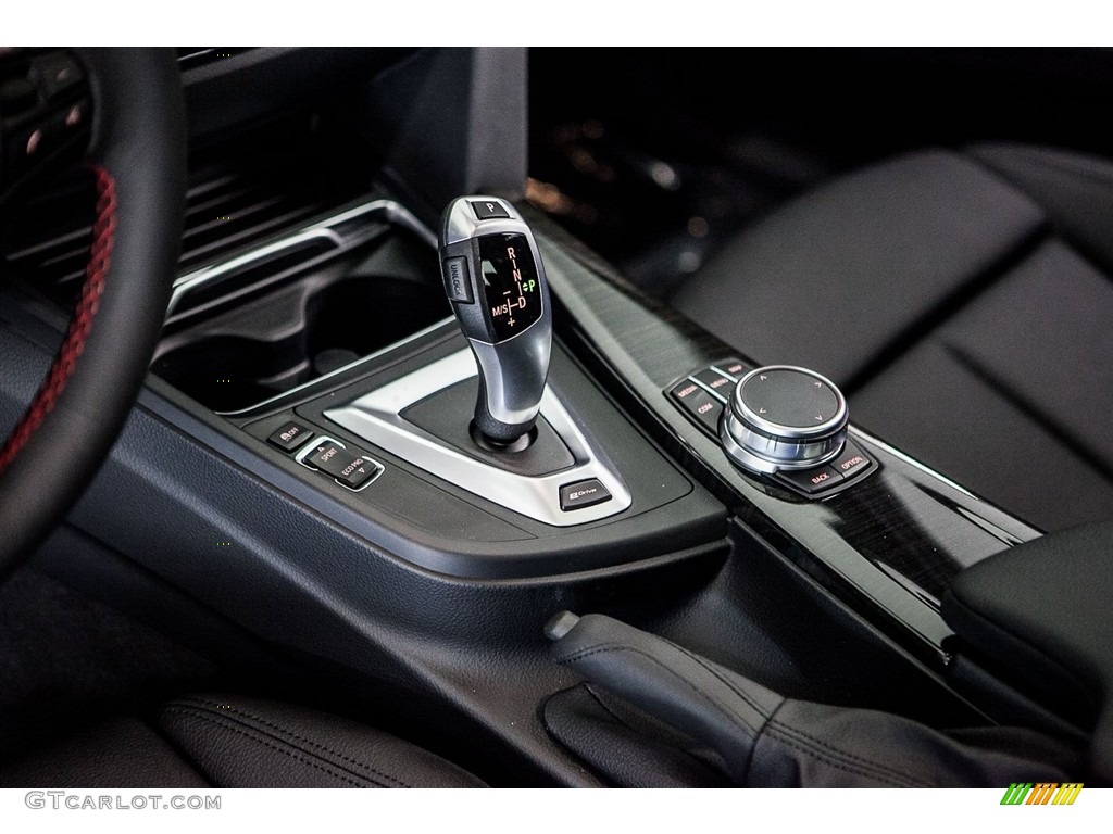 2018 3 Series 330e iPerformance Sedan - Black Sapphire Metallic / Black photo #7