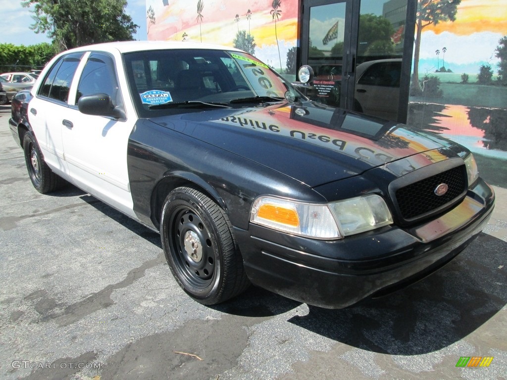 2010 Crown Victoria Police Interceptor - Black / Charcoal Black photo #6