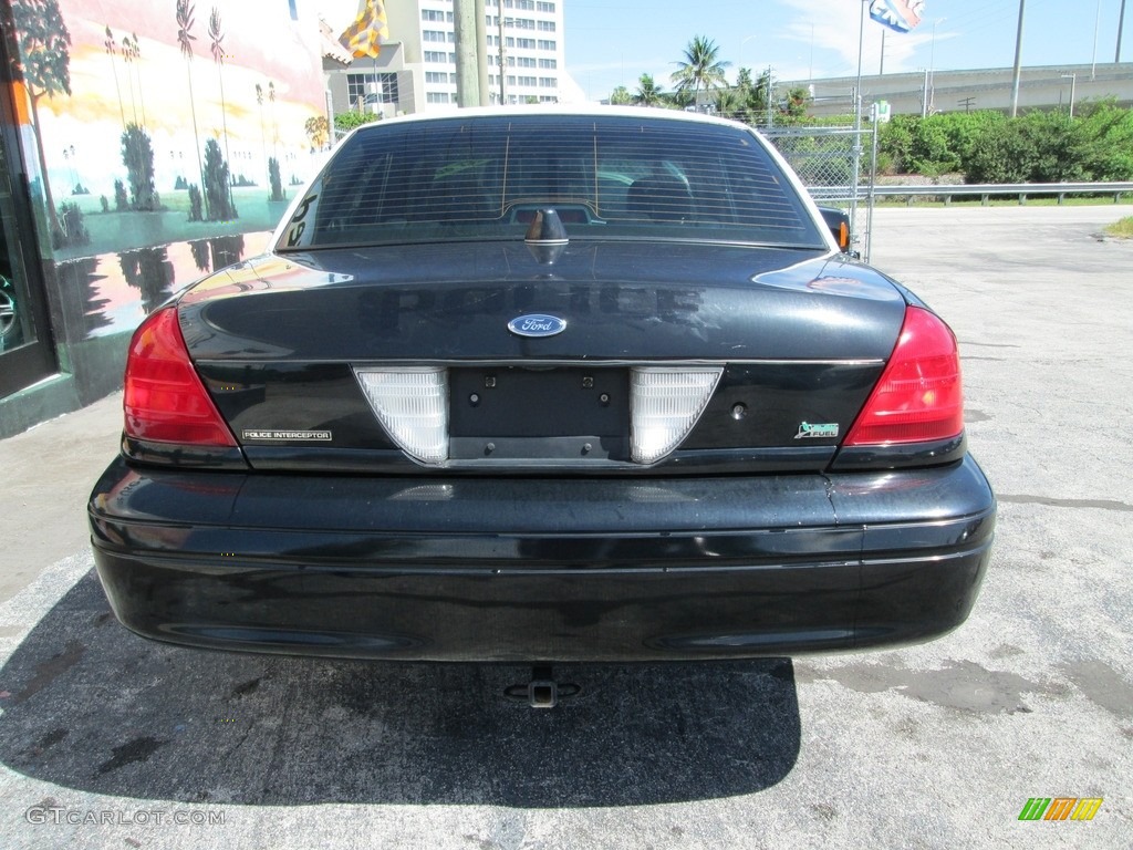 2010 Crown Victoria Police Interceptor - Black / Charcoal Black photo #8